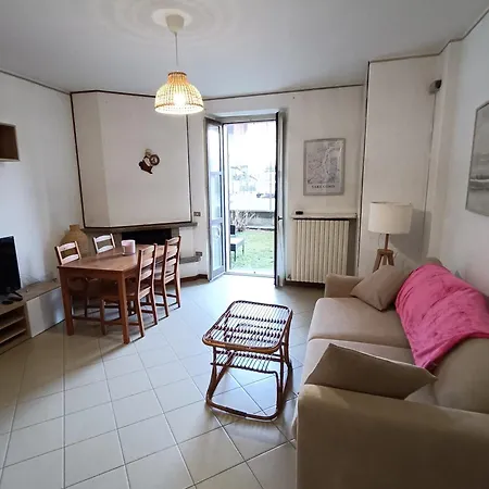 La Brezza Di Apartament Varenna
